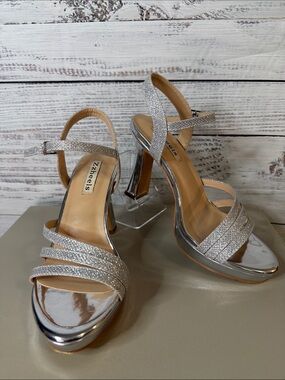 4”platform heels silver size 7 prom